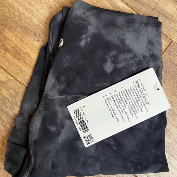 NWT Lululemon Align Pant 28” - Picture 2 of 4